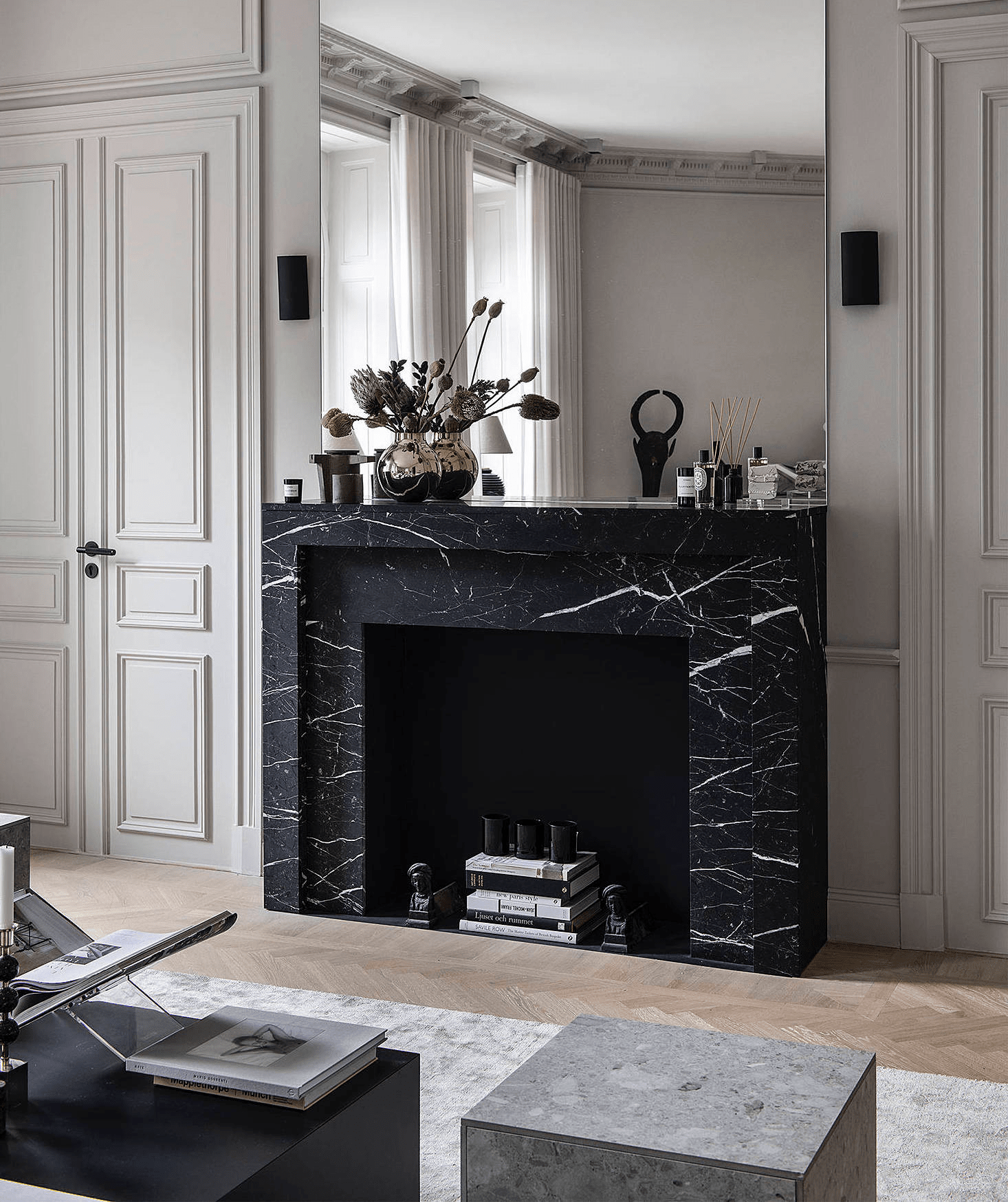 Black marble fireplace - unique types of marble in décor