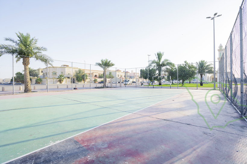 ملعب طائرة حي طيبة