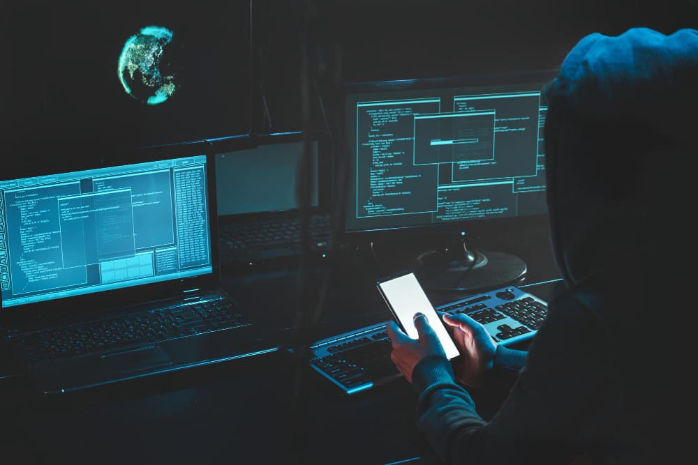 Signs of real estate online fraud include refusal to meet in person - Aqar App